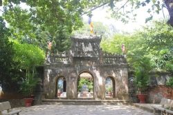 Son Tra Peninsula - Marble Mountain - Hoi An ancient Town 1 day